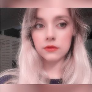 Meet your Posher, Izzie